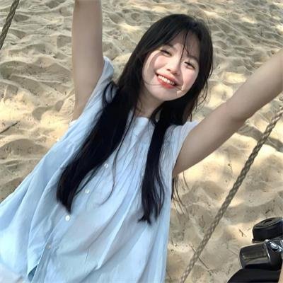 鸟姐妹的反差生活第一季海报