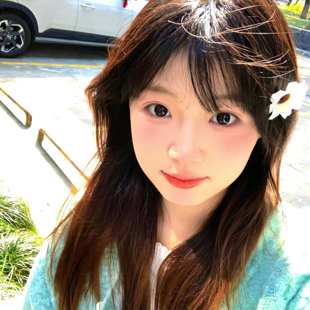 明黄禁色海报